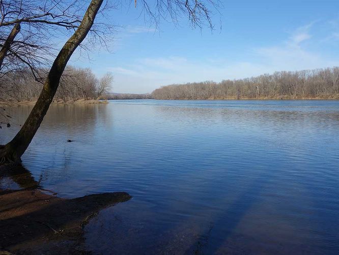 Default image for Red Rock Overlook Hike, a 1.5-mile trail in Leesburg, VA (US)