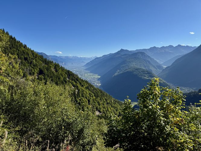 Default image for Rhône Valley Overlook, a 0.0-mile trail in Martigny-Combe, AA (CH)