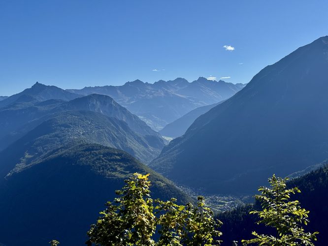 Picture 3 of Rhone Valley Overlook