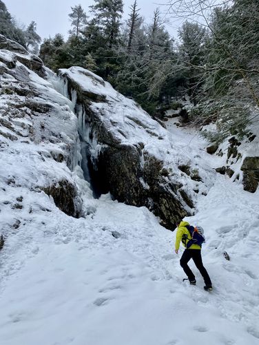 Approaching the base of Roaring Brook Falls