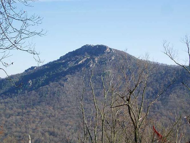 Default image for Robertson Mountain Hike, a 7.2-mile trail in Oldrag, VA (US)