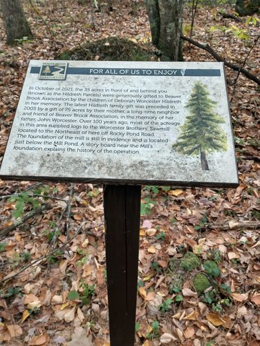 Information placard alongside the trail 