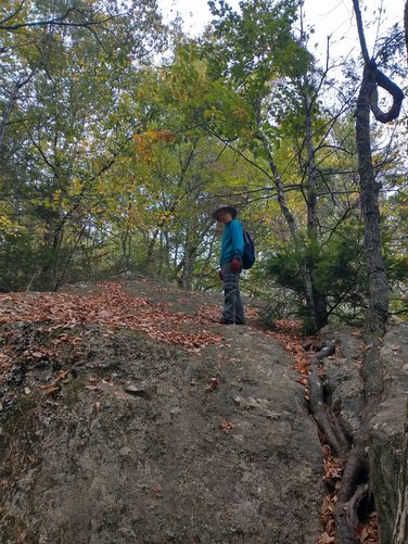 Once you get up the steep section you can safely walk up the large ledge.