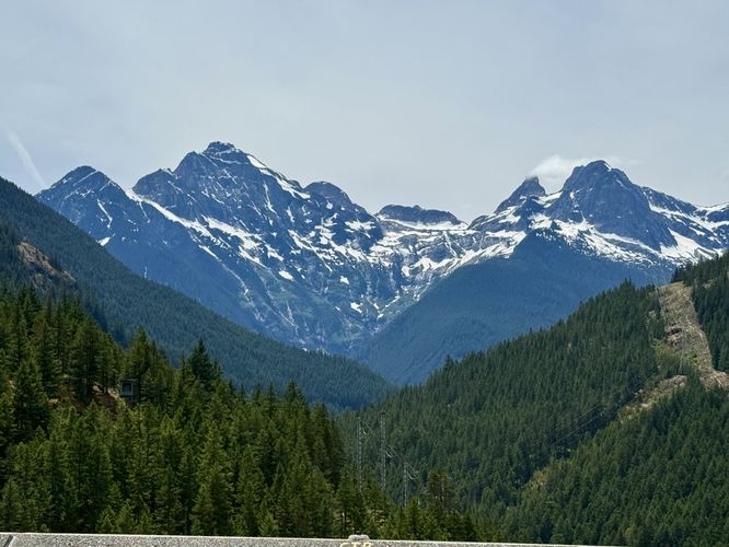 View of the alpine mountains surrounding the Colonial Glacier