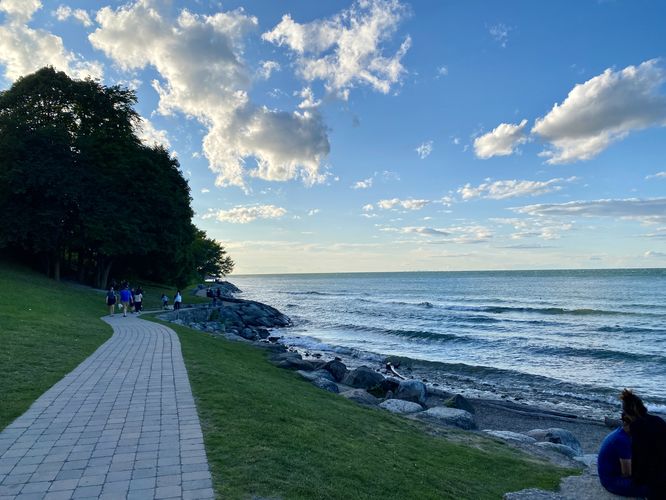 Trail runs along Lake Ontario