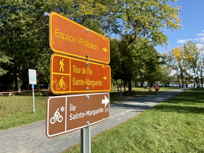 Saint Marguerite Island Loop trail sign