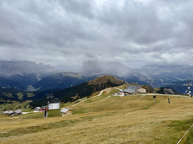 Picture 8 of Seceda Ridge Trail