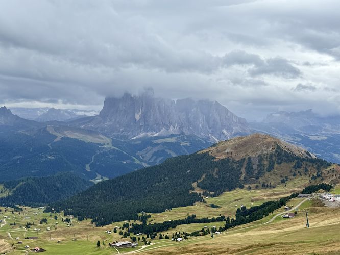 Picture 24 of Seceda Ridge Trail