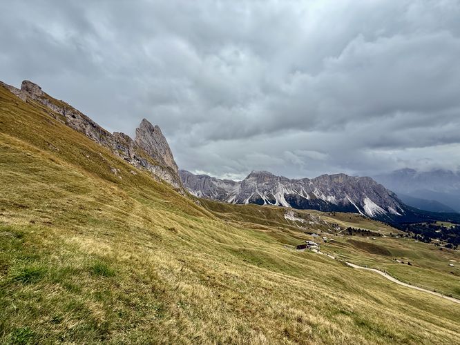Picture 37 of Seceda Ridge Trail