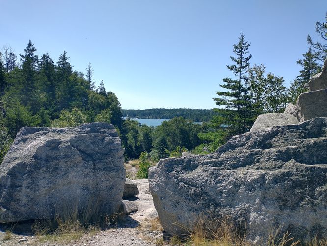 The path to the Old Pole head