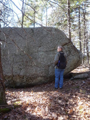 Large boulders just off the trail