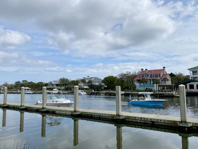 Boats heading out to the baty via Shem Creek