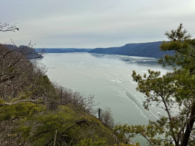 South-facing view from Star Rock Overlook