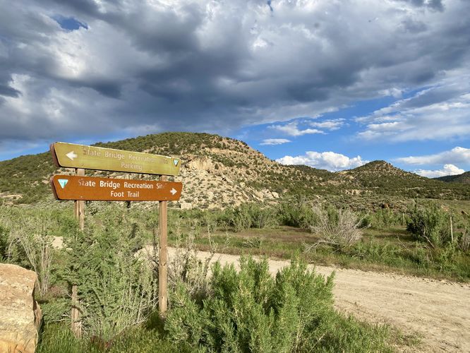 State Bridge Interpretive/Recreation Site trail (located across the road, south)