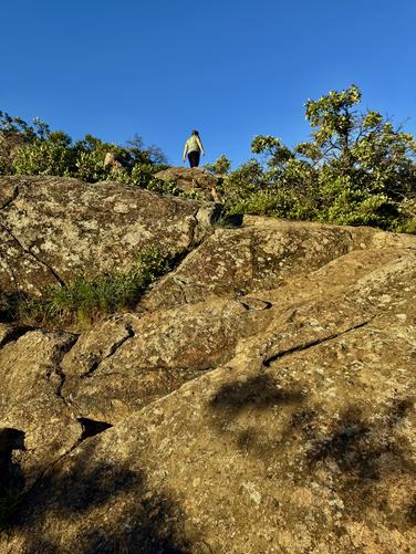 Short rock scramble