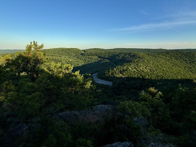 Picture 32 of Storm King Mountain Hike