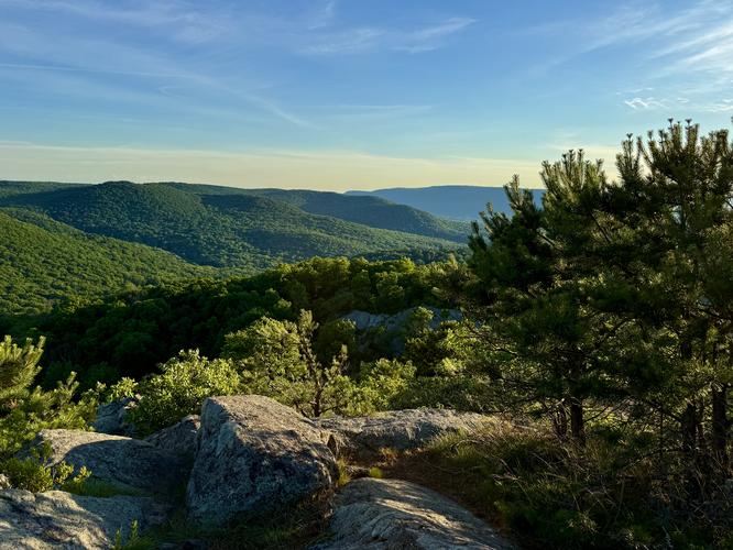 Picture 36 of Storm King Mountain Hike