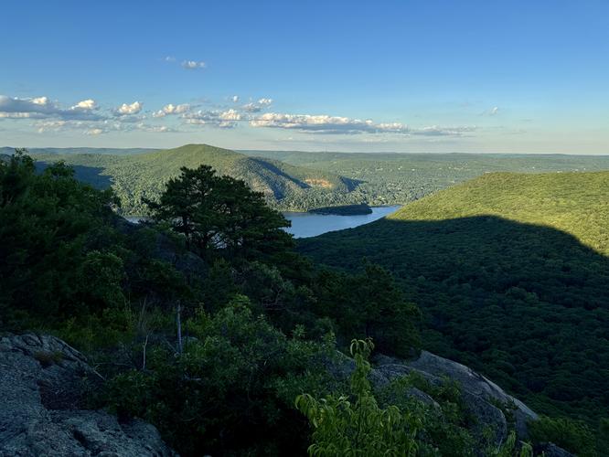 Picture 37 of Storm King Mountain Hike