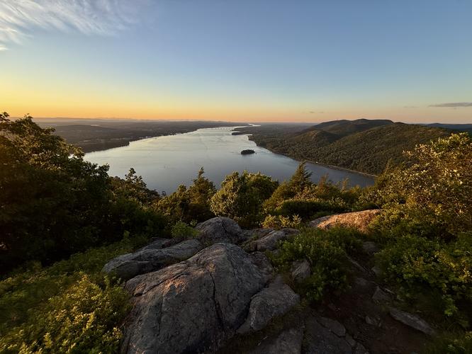 Picture 70 of Storm King Mountain Hike