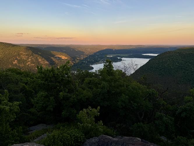 Picture 72 of Storm King Mountain Hike