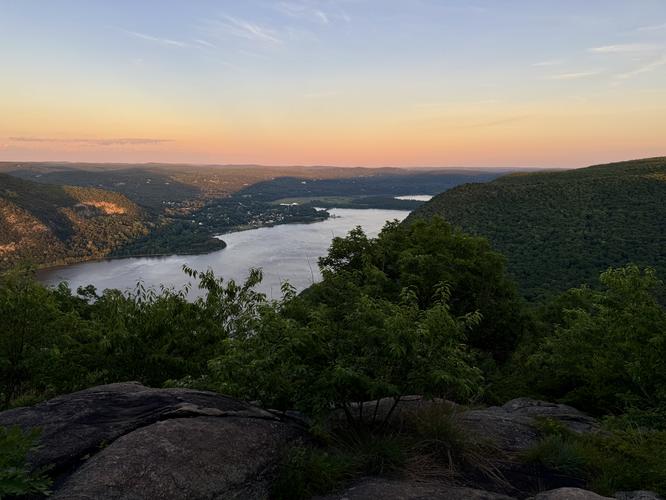 View / Overlook / Vista