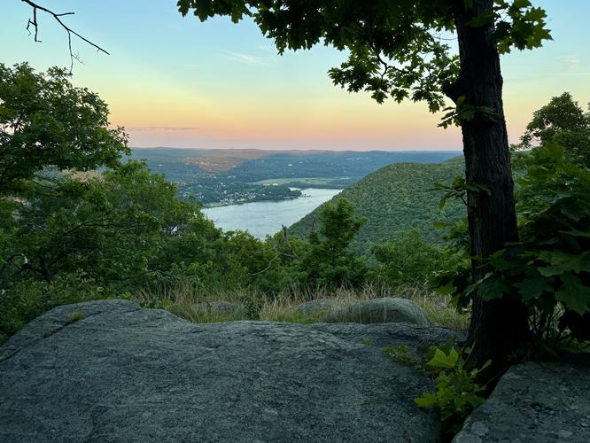 View / Overlook / Vista