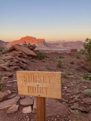 Sunset Point sign at Sunset Point