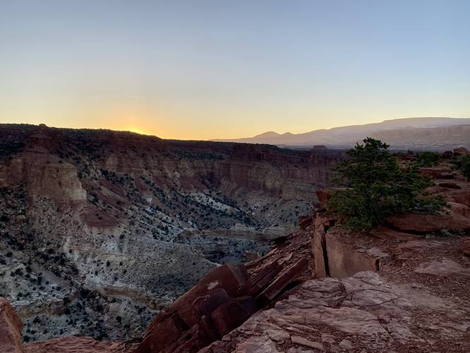 View into Sulphur Creek Canyon from Sunset Point