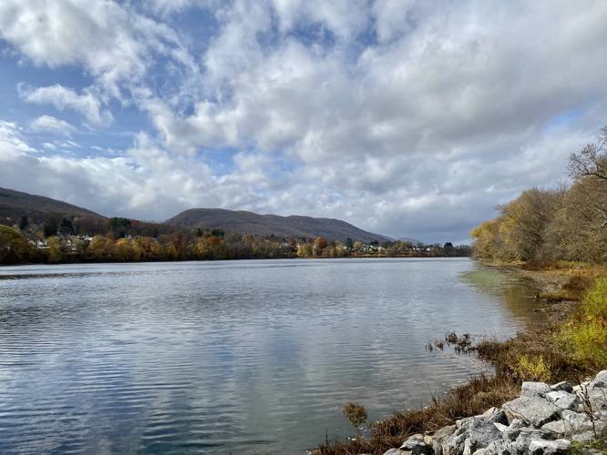 View of mountains along the Susquehanna River