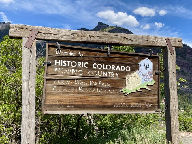 Historic Colorado Mining Country sign