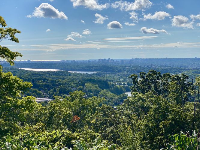 Default image for Sydenham Lookout, a 0.0-mile trail in Hamilton, ON (CA)