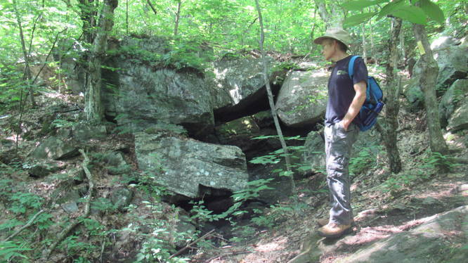 Large rock crag