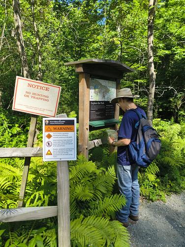 Information kiosk 