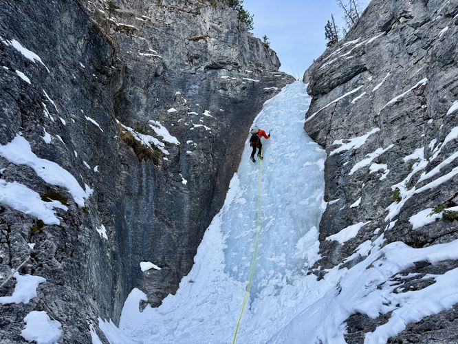 Default image for This House of Sky Ice Climb, a 1.7-mile trail in Canmore, AB (CA)