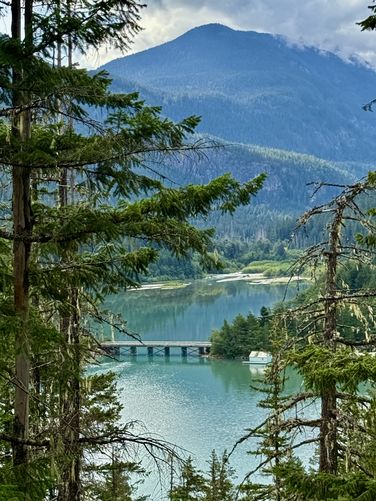 Turquoise waters of Diablo Lake / Thunder Arm