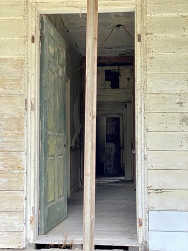 Look inside the Abandoned Tibwin Plantation house