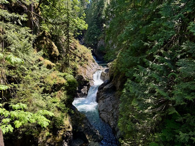 View of Middle Twin Falls from the bridge