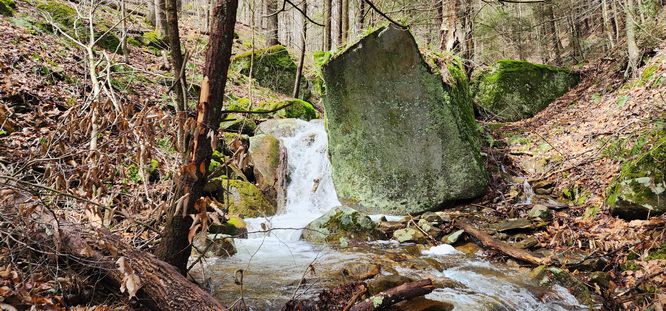 Cool Boulder with cascade