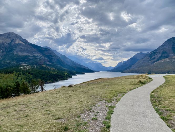 Picture 5 of Upper Waterton Lookout