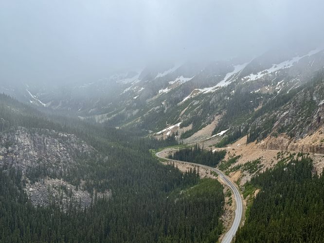 Picture 6 of Washington Pass Overlook