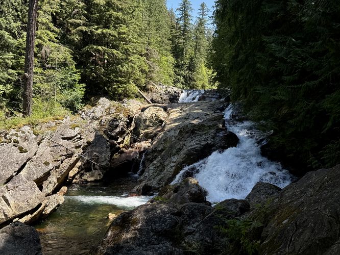 Default image for Weeks Falls Trail, a 0.1-mile trail in North Bend, WA (US)
