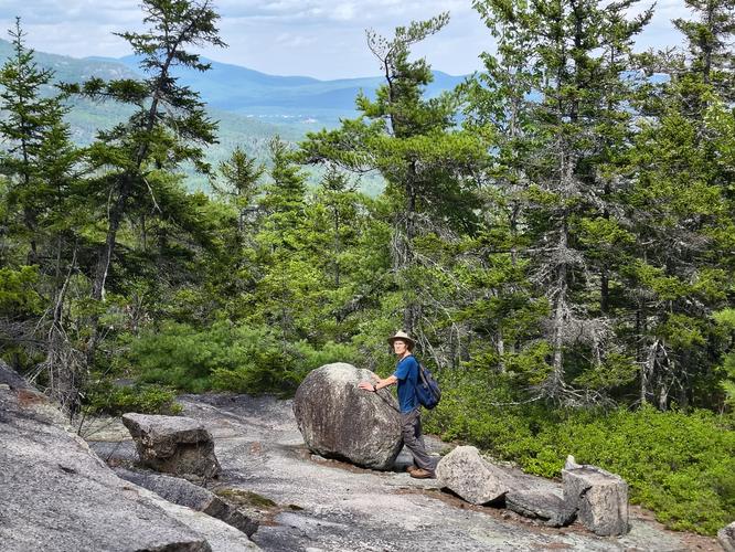 Interesting boulders encountered on the trail 